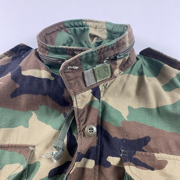 US Army Coat Cold Weather Camouflage Jacket Mens Medium M65 Military Hood - Picture 3 of 14